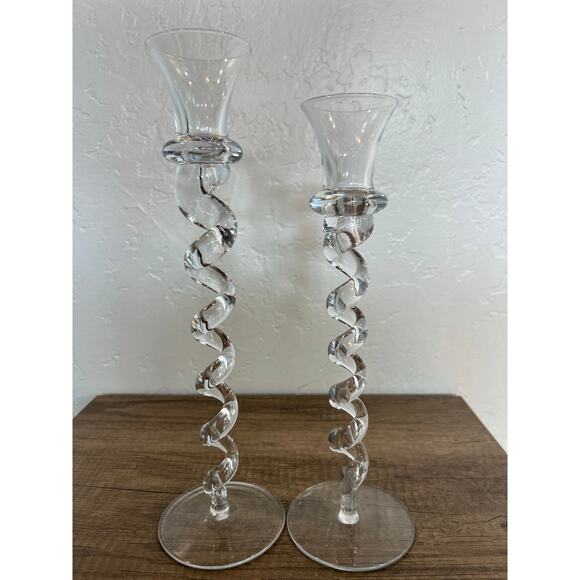Elegant Clear Glass Spiral Candle Holders Pair – Twisted Design – 10” & 11” - Picture 10 of 10